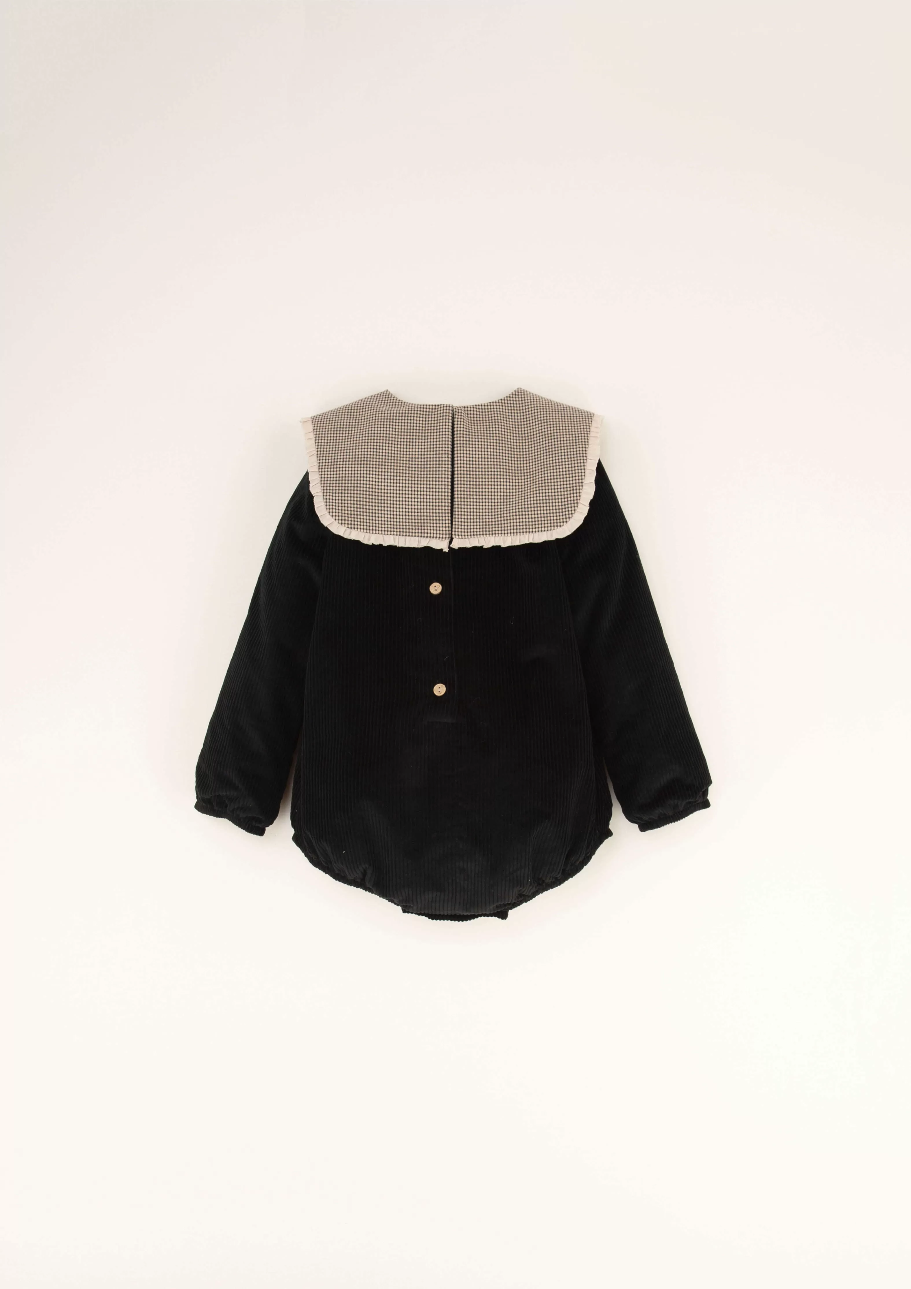 1.4-BLACK ROMPER SUIT W/ OVERSIZED BIBI COLLAR