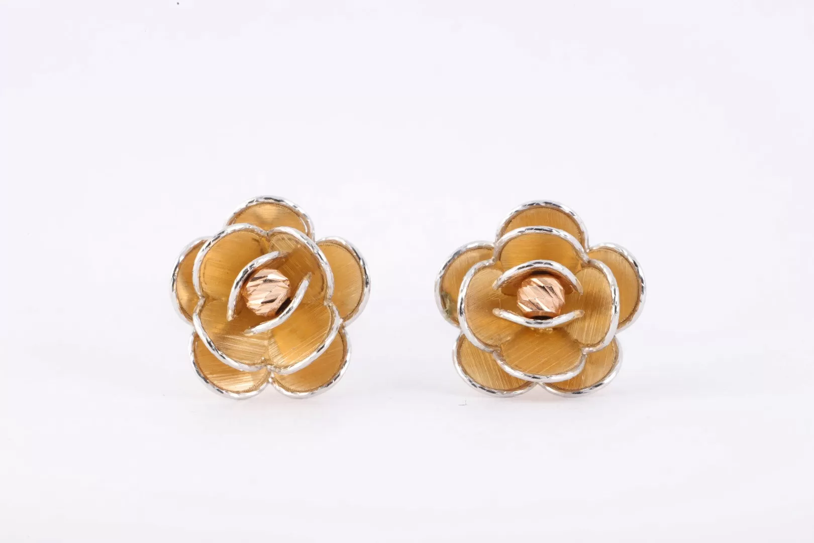 14k Tri-Tone Gold Flower Stud Earrings (2.29g.)