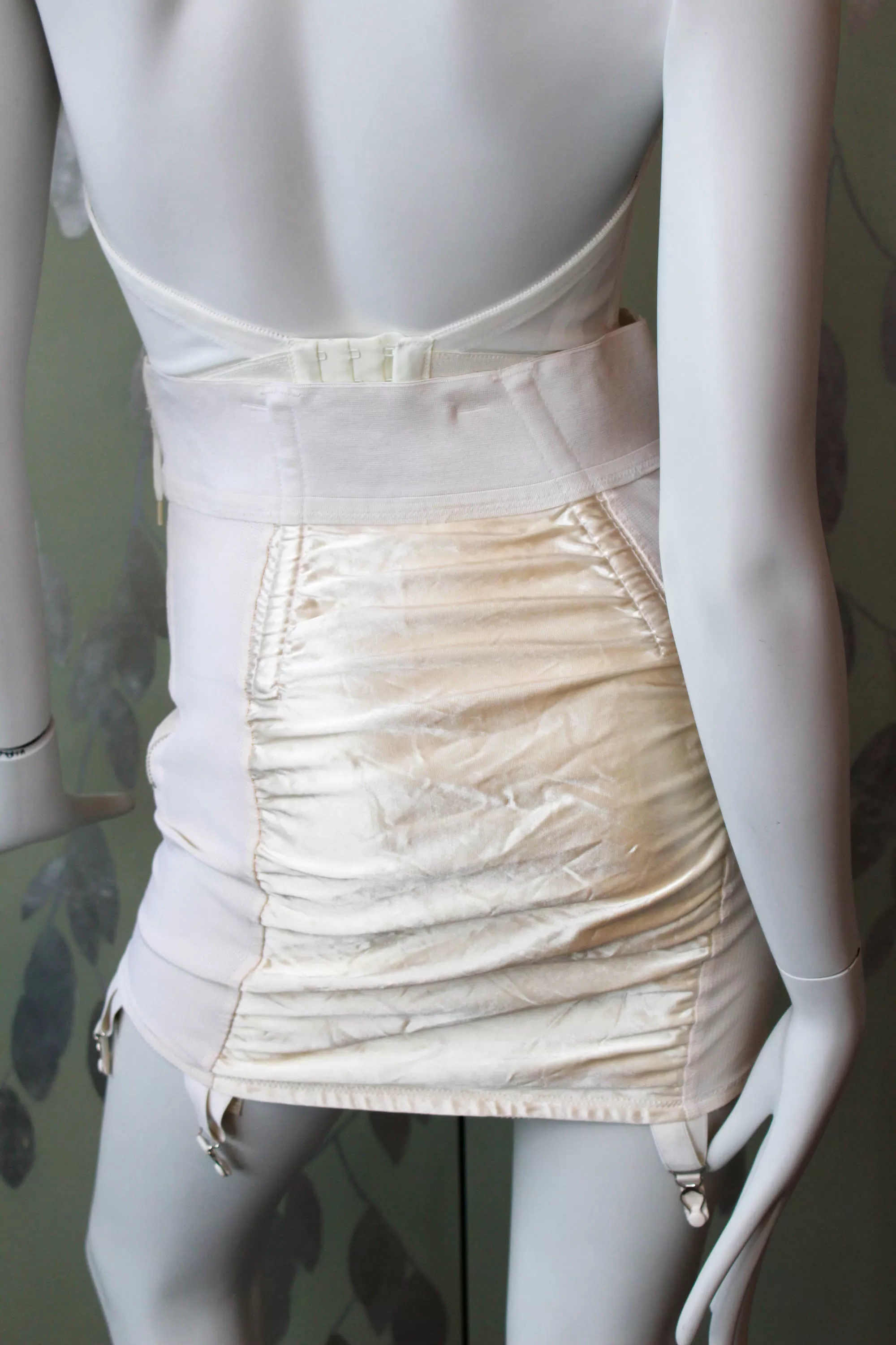 1950s Cream Girdle with Floral Embroidery, 26" Waist