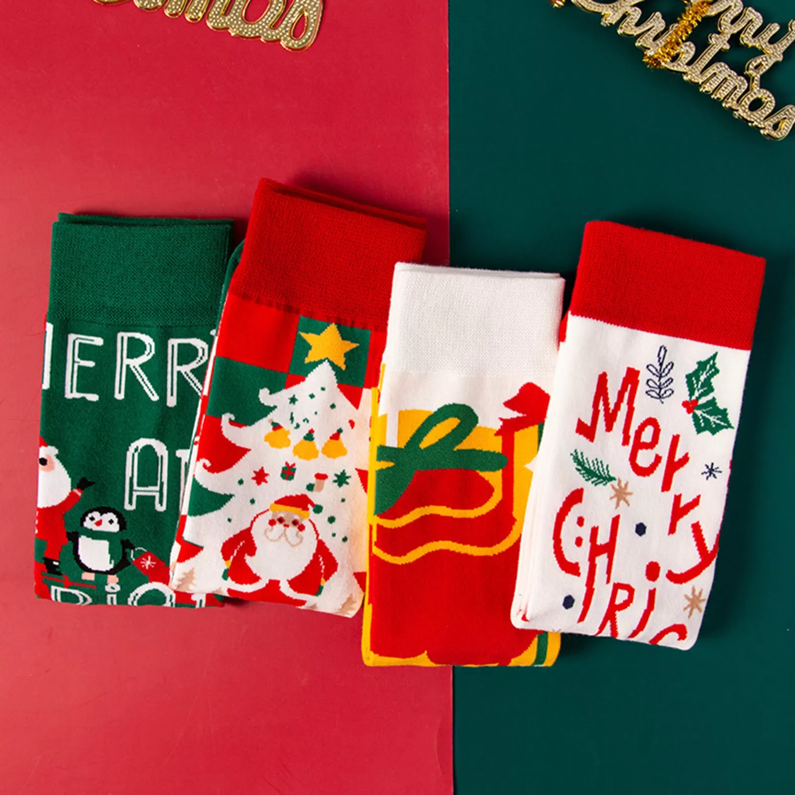 CHRISTMAS THEME SOCKS GIFT BOX