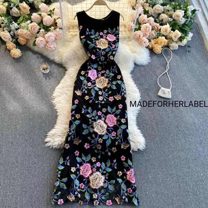 Elias Embroidered Dress