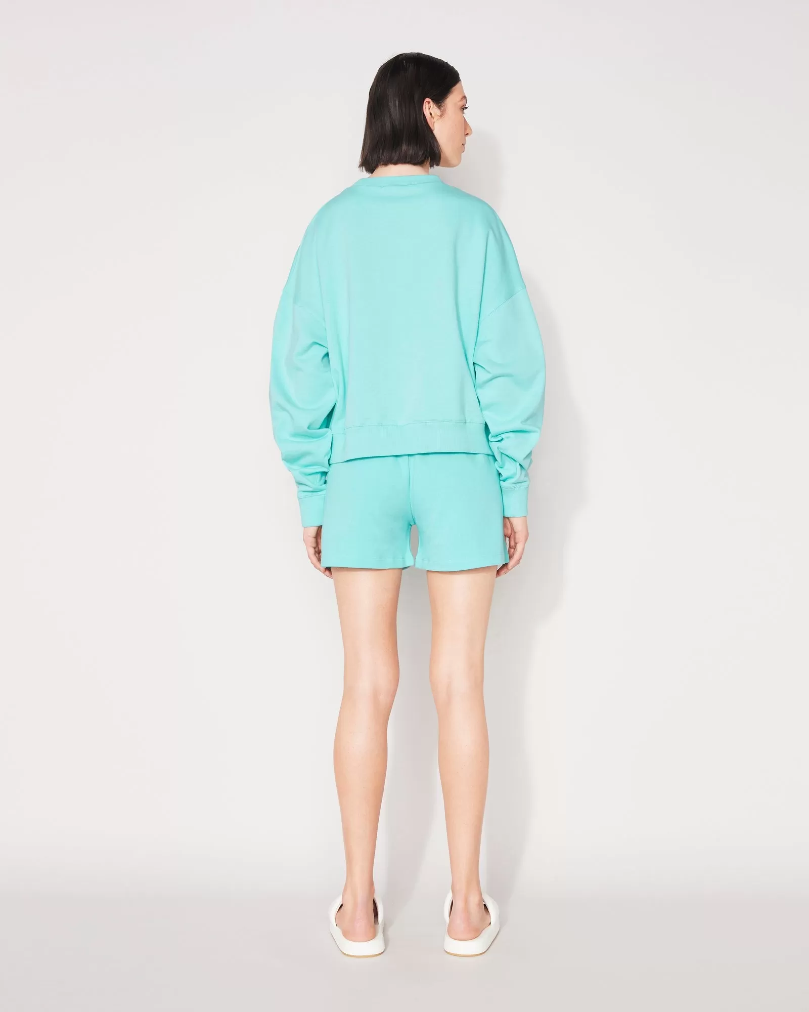 ESSENTIAL CROP SWEATSHIRT - ARUBA BLUE