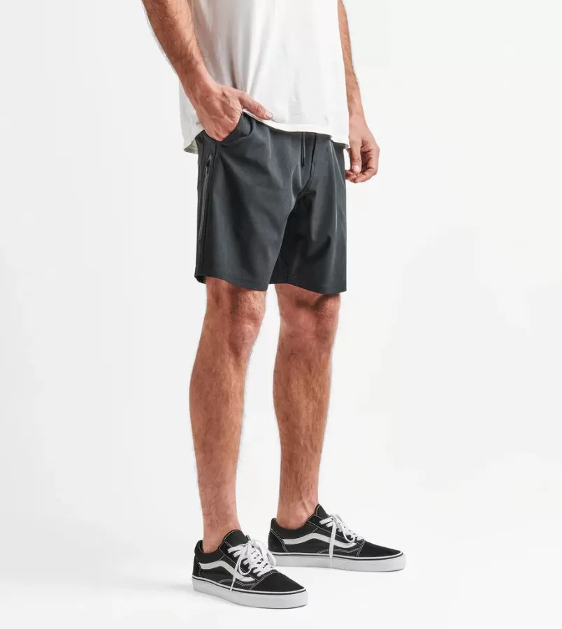 Explorer 2.0 19'' Hybrid Stretch Shorts