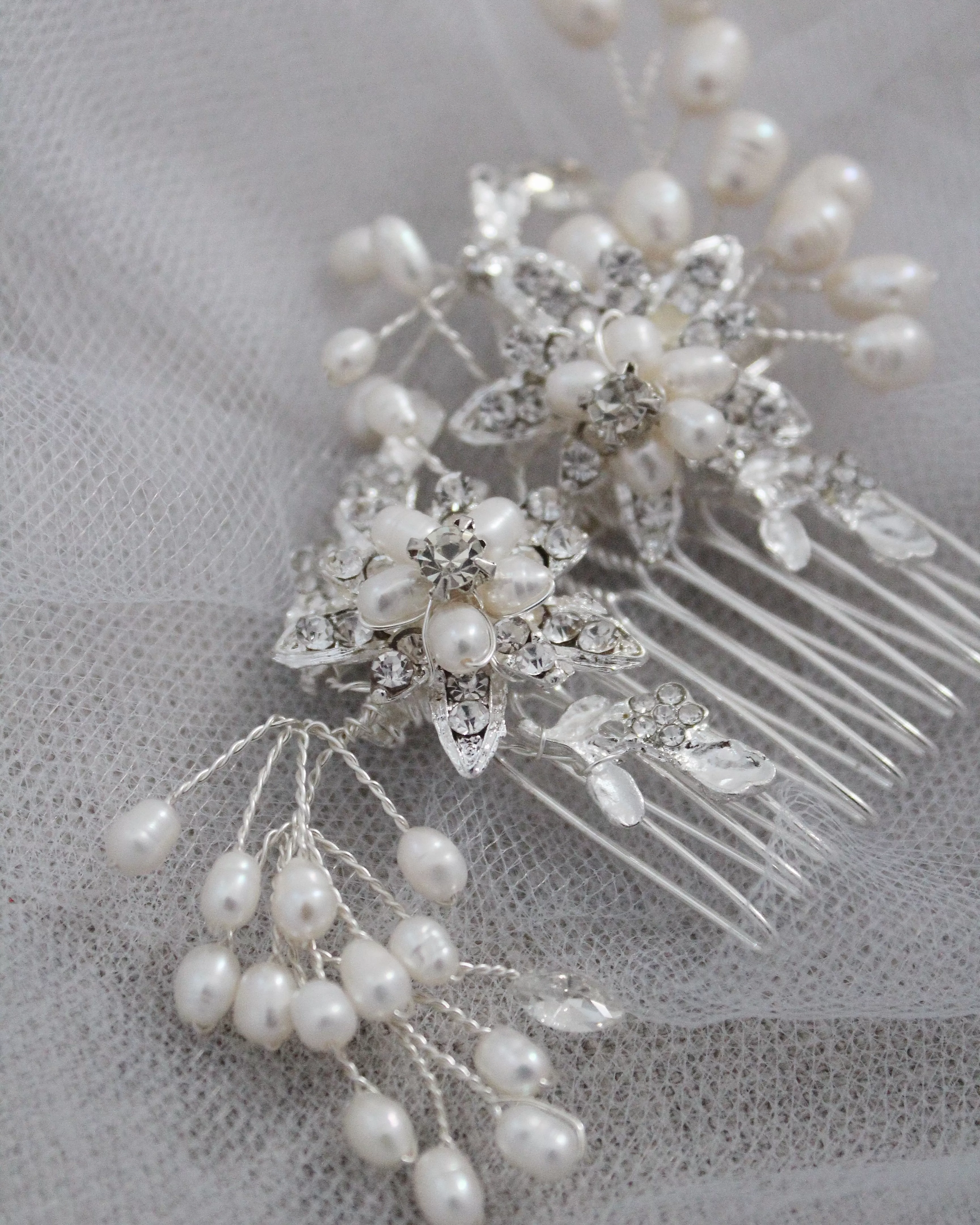 Flower Rhinestones with Pearls Mini Hair Comb