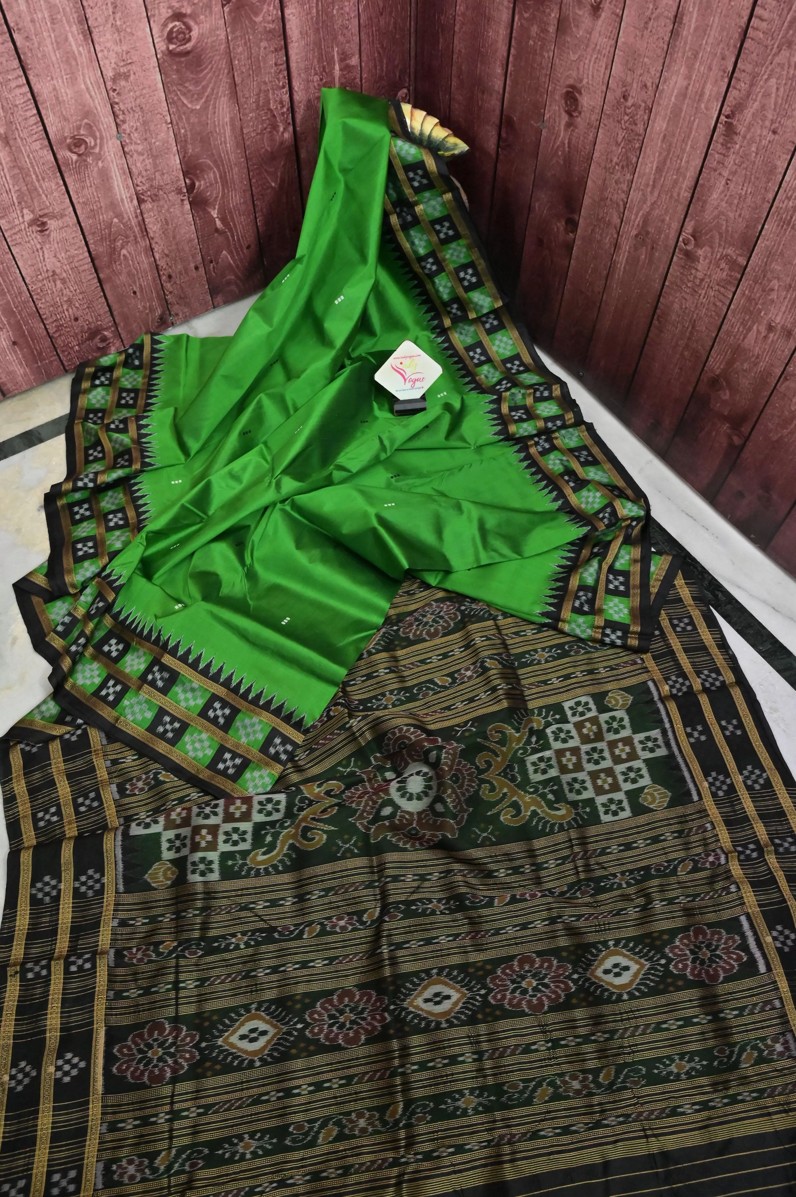 Green and Black Color Sambalpuri Saree with Double Pasapalli Border