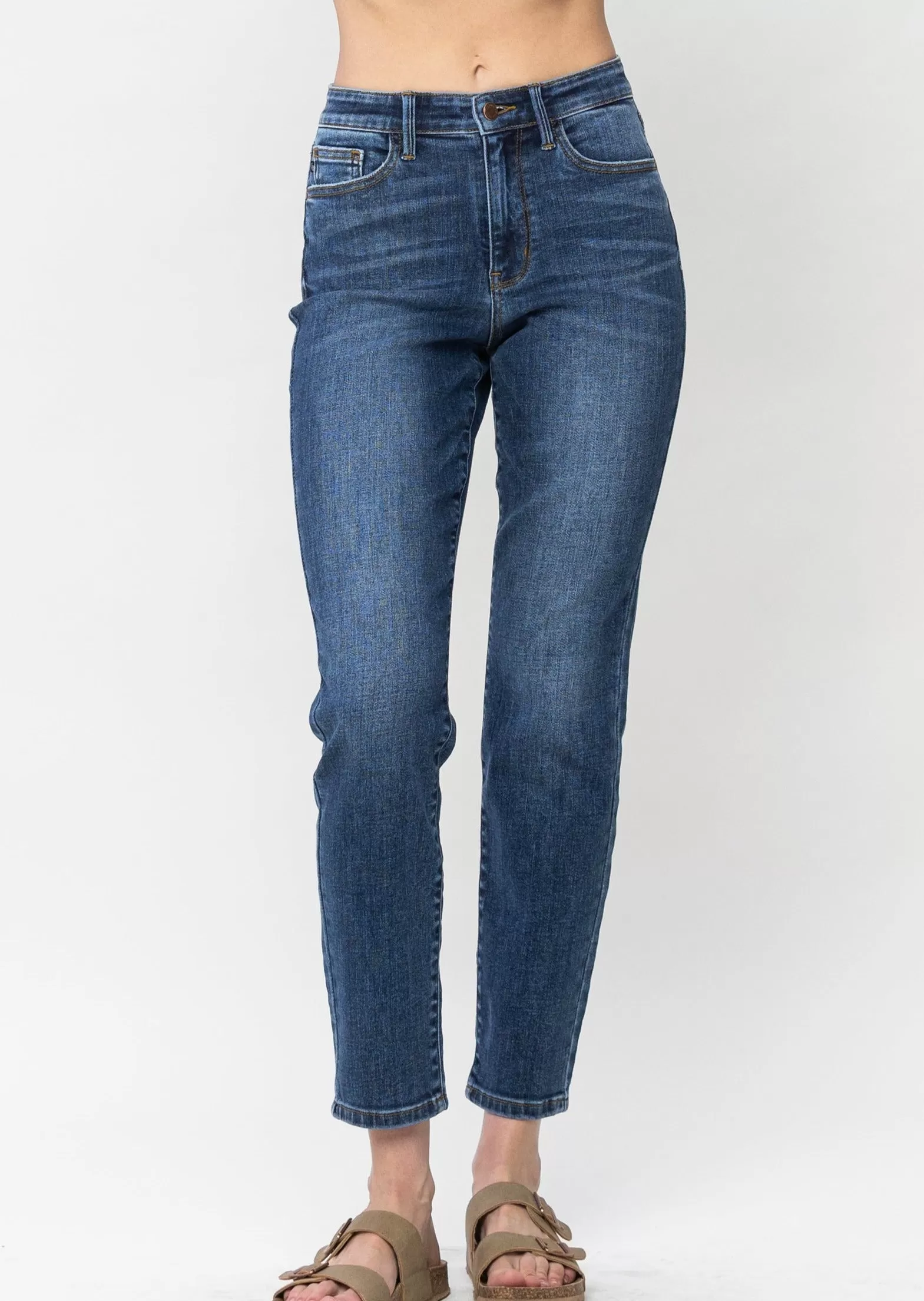 Judy Blue Slim Straight Jeans