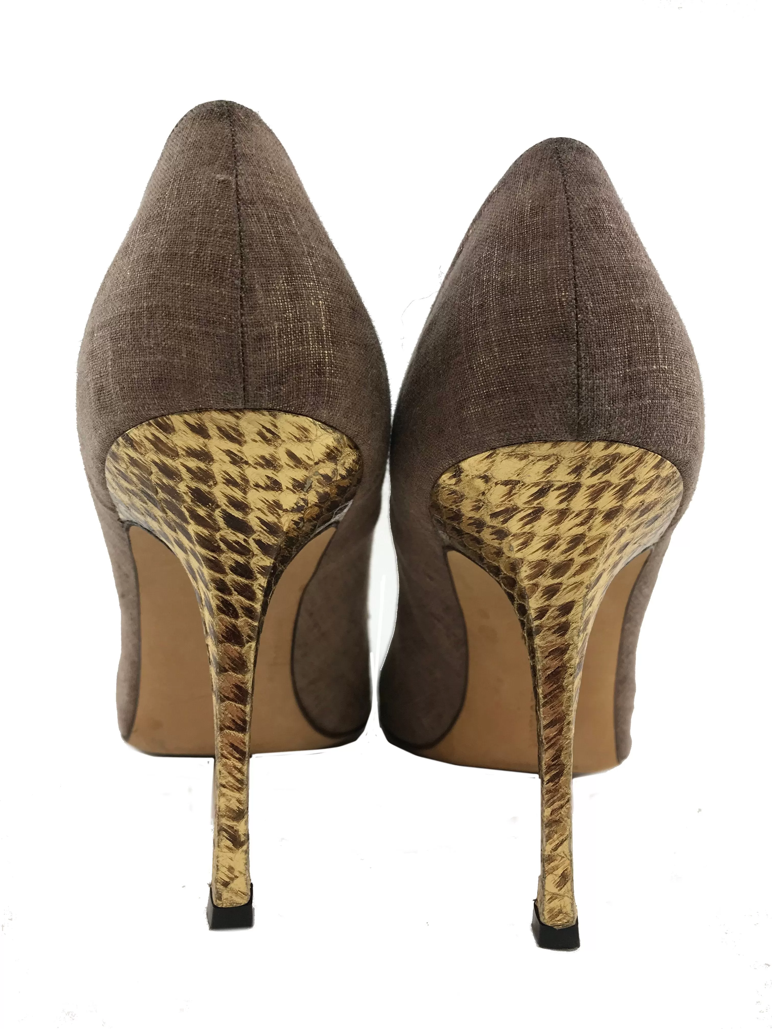 Manolo Blahnik Bipunta Embossed Linen Cap Toe Pump Size 10.5