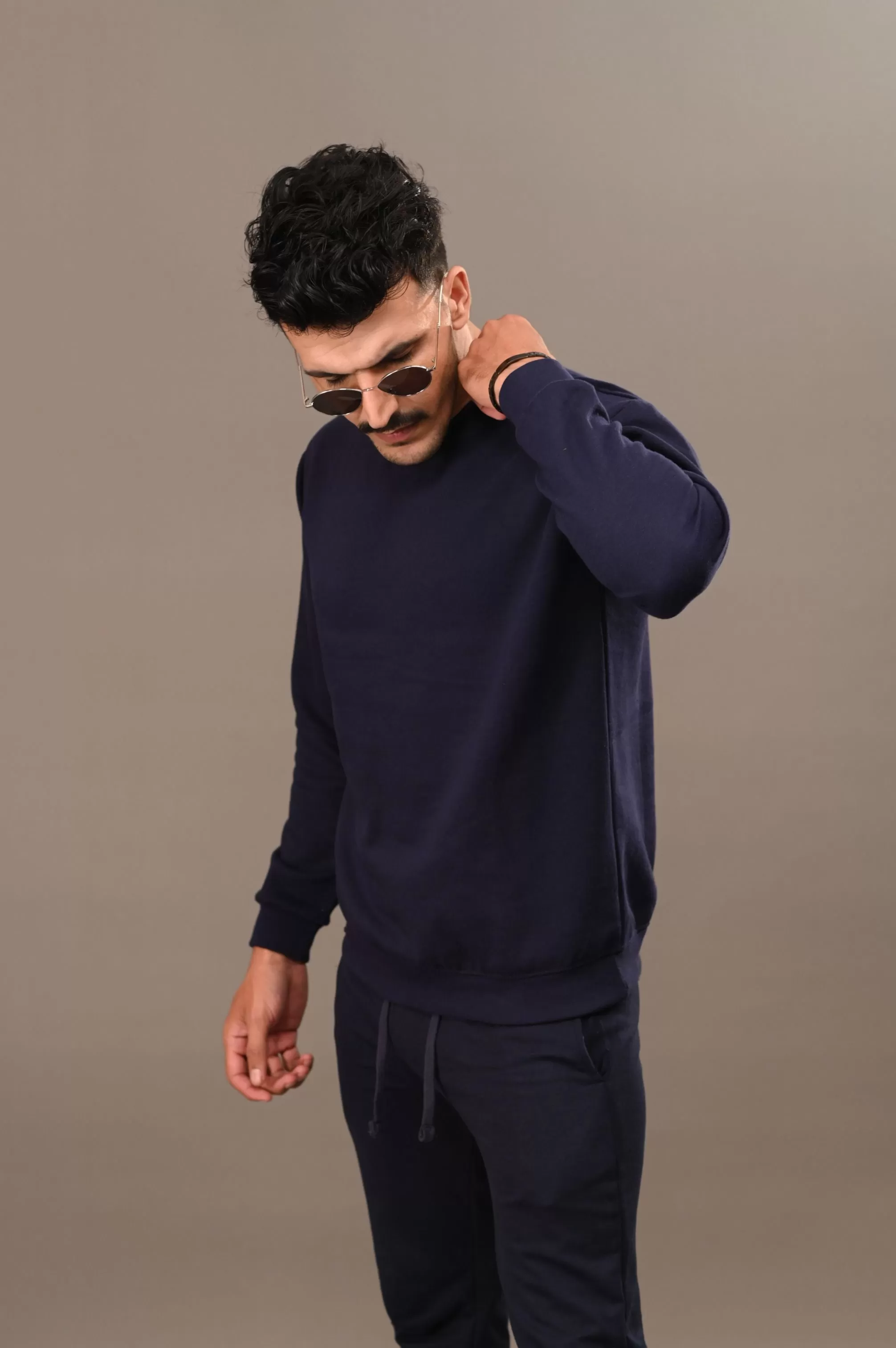 Navy Blue Basic Sweatshirt