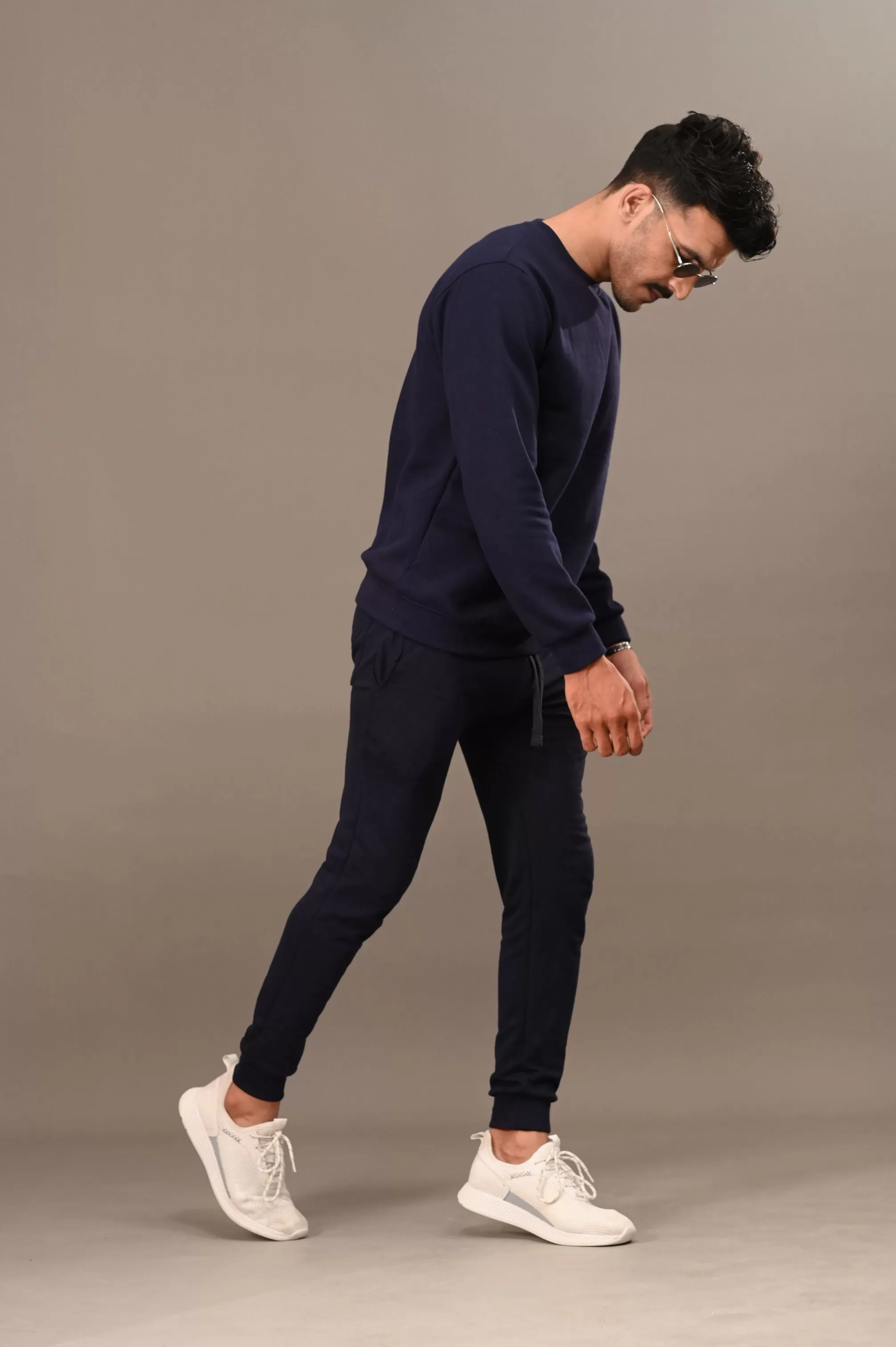 Navy Blue Basic Sweatshirt