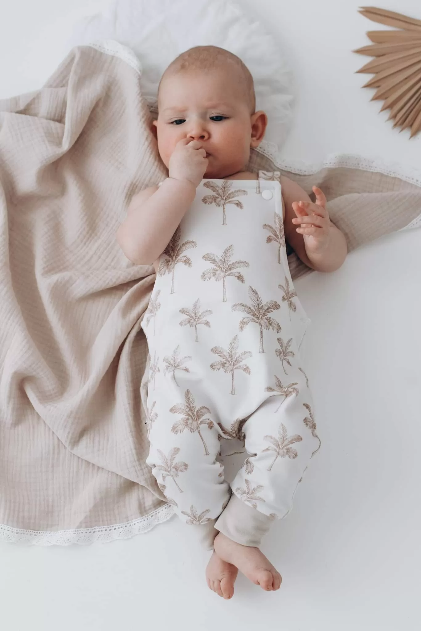 oasis long leg romper last one! - 3-6 mths