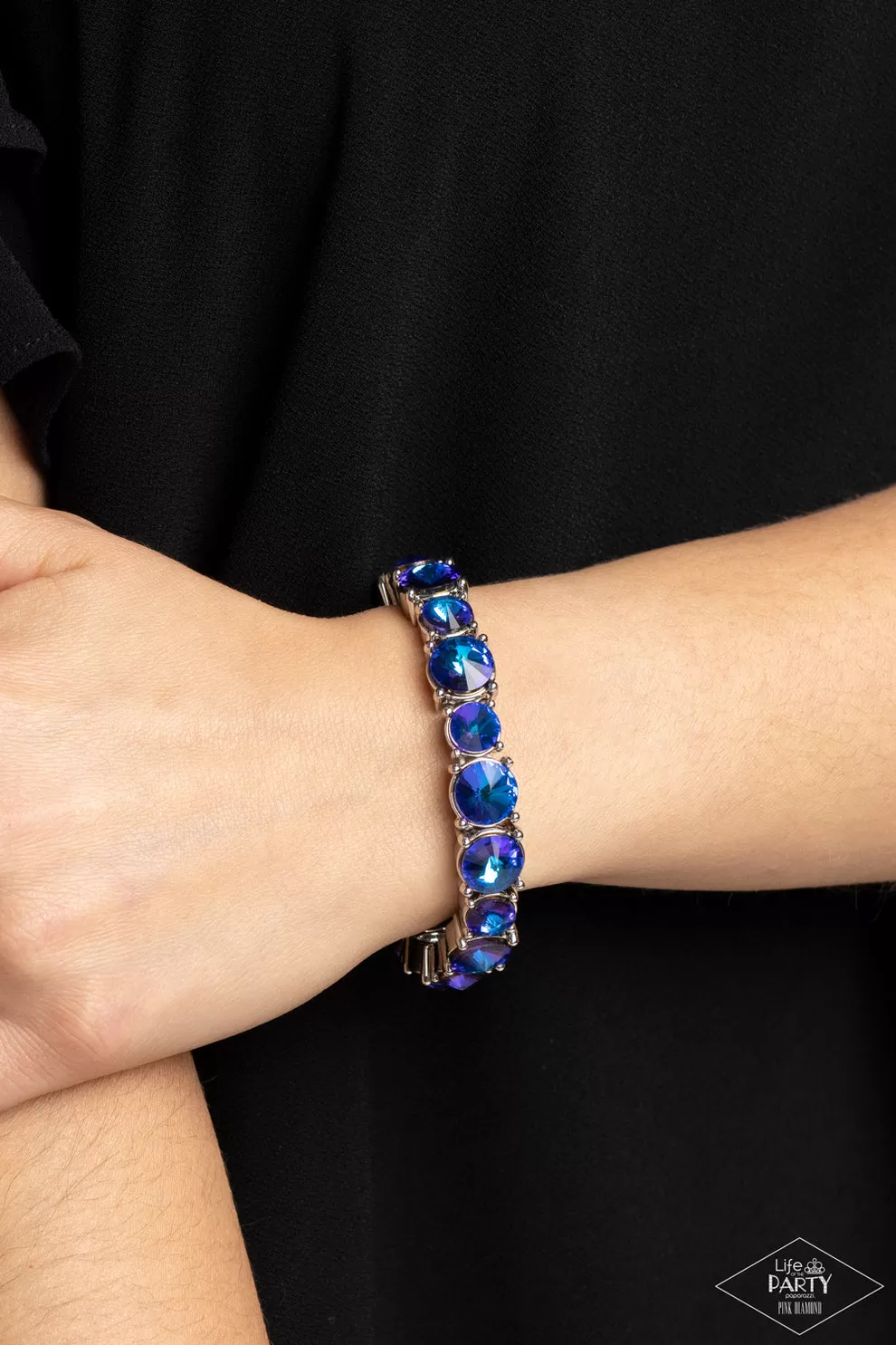 Paparazzi Born To Bedazzle - Blue Oil Spill Bracelet