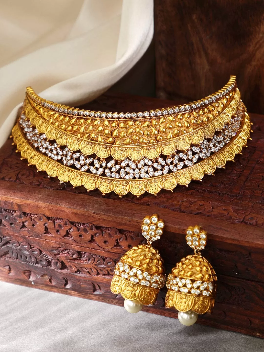 Rubans LUXURY 24K Gold Plated Zircon Studded Handcrafted Choker Set