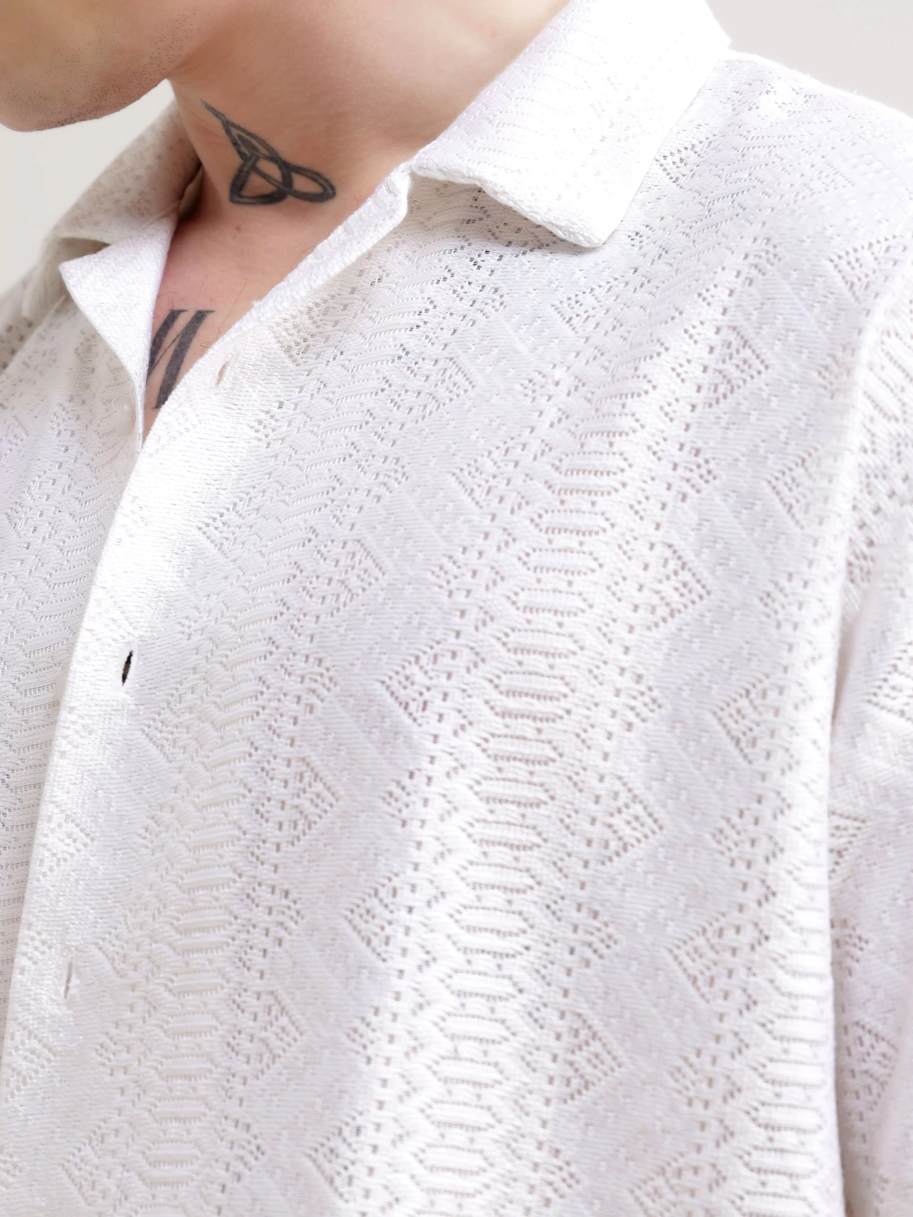 Texturiche quad white crochet oversized shirt