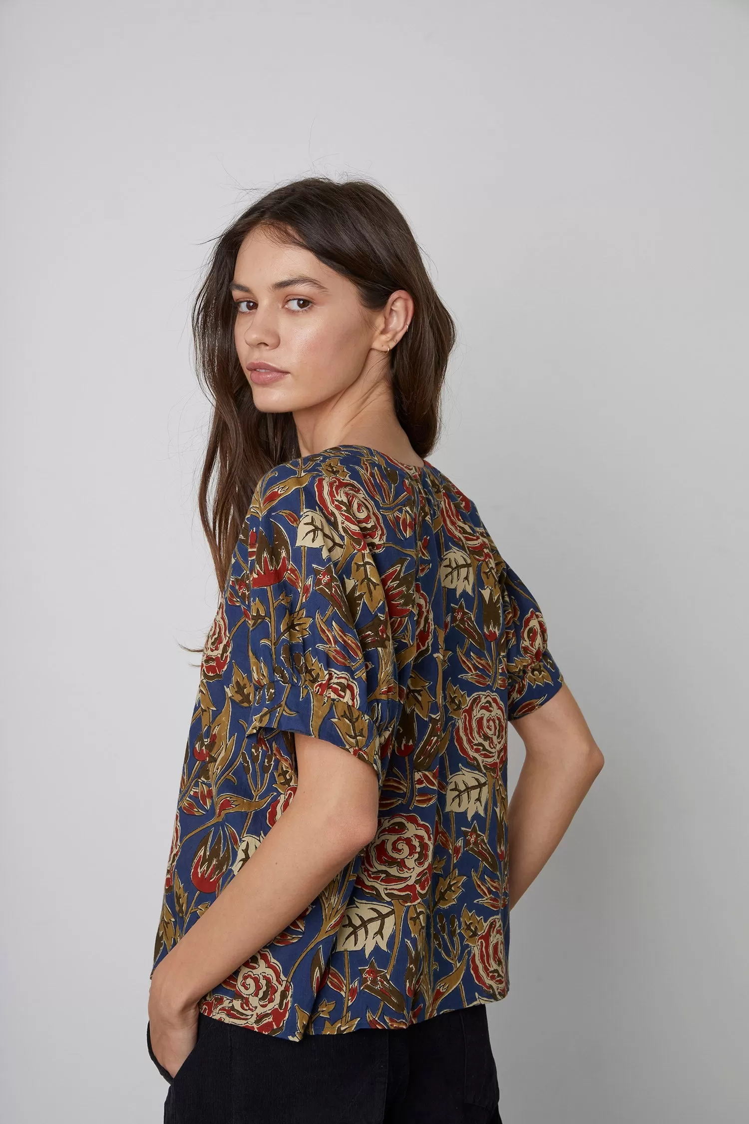 Velvet Women's Printed Cotton Short Sleeve Top - FLOWER